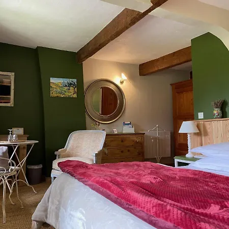 Les Means Guest house *