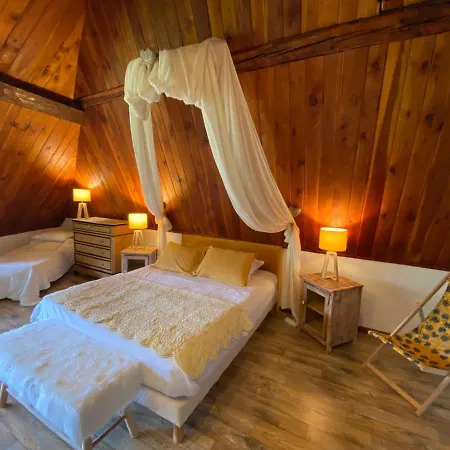 Guest house Les Means *